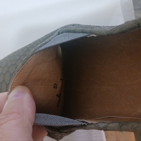 Joie Kidmore Snake-Print Slip-On Sneakers Size 37 US 6.5 - Picture 6 of 6